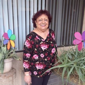 Meet your Posher, Gloria